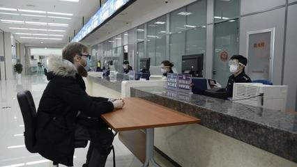 市公安局出入境管理局 筑牢涉外防线，温情服务守护在连外籍人士